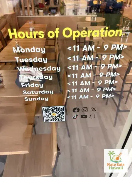 Pepper Lunch Hawaii hours of operation sign showing 10:30 AM to 9 PM daily