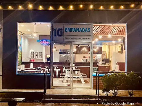 10 Empanadas - Photo 2 of 4 | NateEatsHawaii restaurant gallery and food photos from Oahu, Hawaii