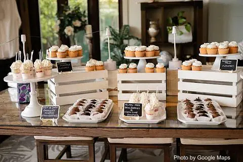A Cake Life - Photo 2 of 4 | NateEatsHawaii restaurant gallery and food photos from Oahu, Hawaii