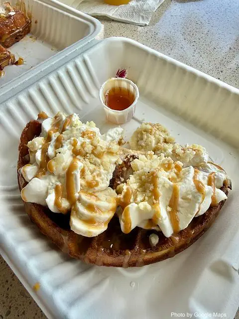 Aiwi Waffles - Photo 3 of 3 | NateEatsHawaii restaurant gallery and food photos from Oahu, Hawaii