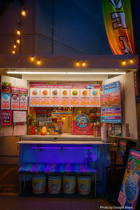 Aloha Icelabs - Shave Ice in Dukes Lane, Waikiki - Photo 2 of 4 | NateEatsHawaii restaurant gallery and food photos from Oahu, Hawaii