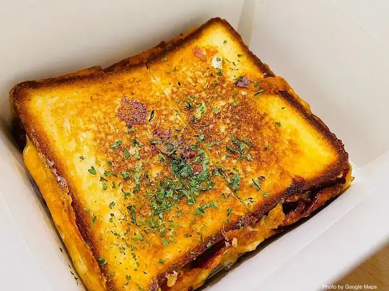 ALOHA MELT - Waikiki - - Photo 2 of 3 | NateEatsHawaii restaurant gallery and food photos from Oahu, Hawaii