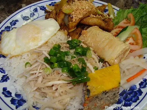 Aloha Vietnamese Foods - Photo 3 of 4 | NateEatsHawaii restaurant gallery and food photos from Oahu, Hawaii