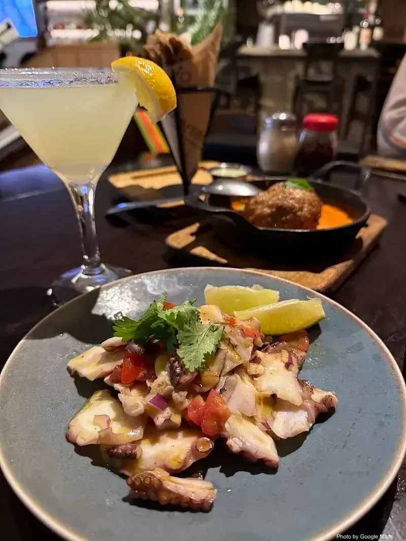 Appetito Craft Pizza & Wine Bar - Photo 3 of 6 | NateEatsHawaii restaurant gallery and food photos from Oahu, Hawaii
