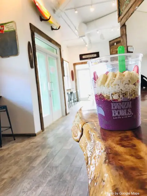 Banzai Bowls Haleiwa - Photo 3 of 4 | NateEatsHawaii restaurant gallery and food photos from Oahu, Hawaii
