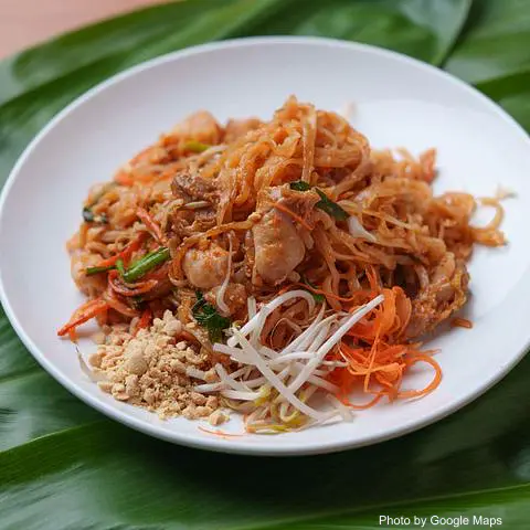 Basil Thai - Photo 3 of 4 | NateEatsHawaii restaurant gallery and food photos from Oahu, Hawaii