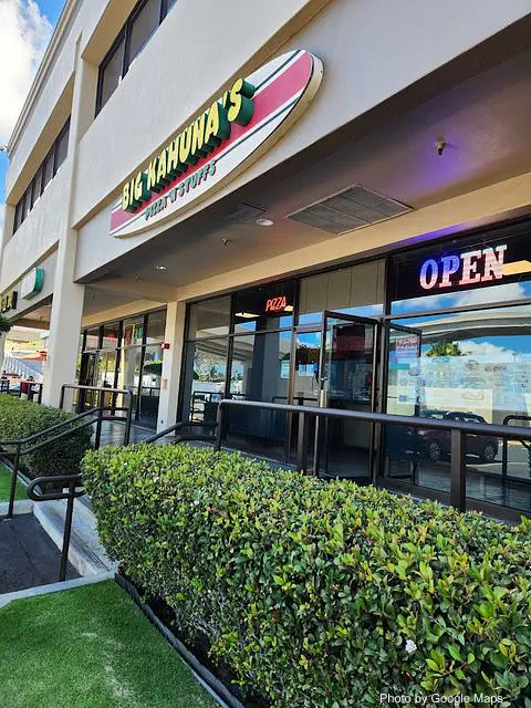 Big Kahuna's Pizza - Photo 2 of 4 | NateEatsHawaii restaurant gallery and food photos from Oahu, Hawaii