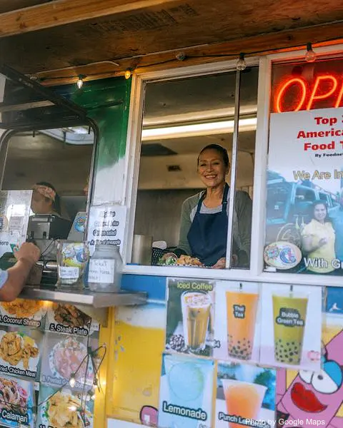 Big Wave Shrimp Truck - Photo 2 of 4 | NateEatsHawaii restaurant gallery and food photos from Oahu, Hawaii