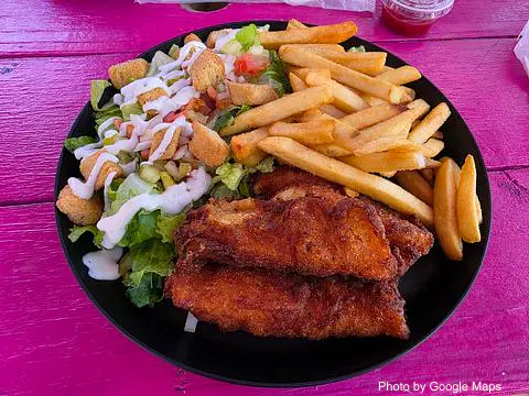 Bikini Burger - Photo 3 of 4 | NateEatsHawaii restaurant gallery and food photos from Oahu, Hawaii