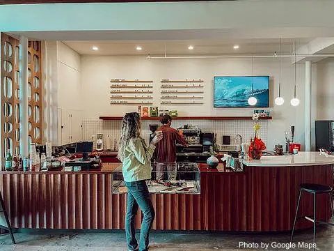 Bizia Surf and Coffee Bar - Photo 3 of 4 | NateEatsHawaii restaurant gallery and food photos from Oahu, Hawaii