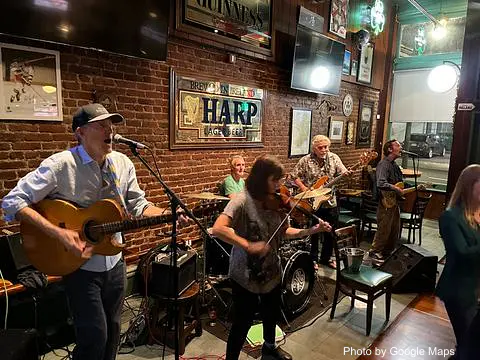Black Shamrock Tavern - Photo 2 of 4 | NateEatsHawaii restaurant gallery and food photos from Oahu, Hawaii