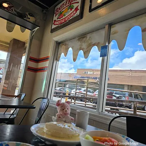 Boots & Kimo's Homestyle Kitchen - Photo 3 of 4 | NateEatsHawaii restaurant gallery and food photos from Oahu, Hawaii