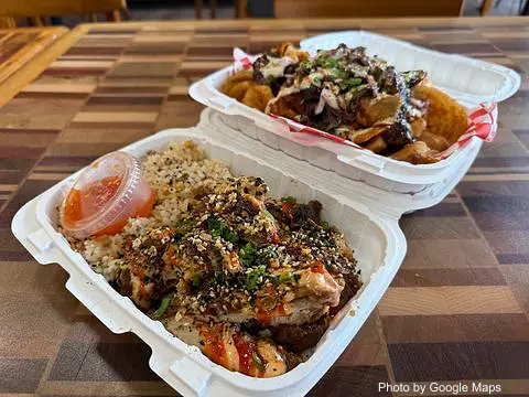 Broke Da Mouth Grindz-KAPOLEI - Photo 3 of 4 | NateEatsHawaii restaurant gallery and food photos from Oahu, Hawaii