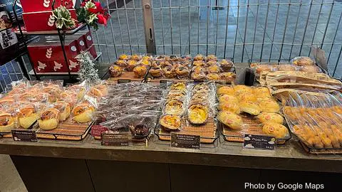 BRUG Bakery Pearlridge Uptown - Photo 2 of 4 | NateEatsHawaii restaurant gallery and food photos from Oahu, Hawaii