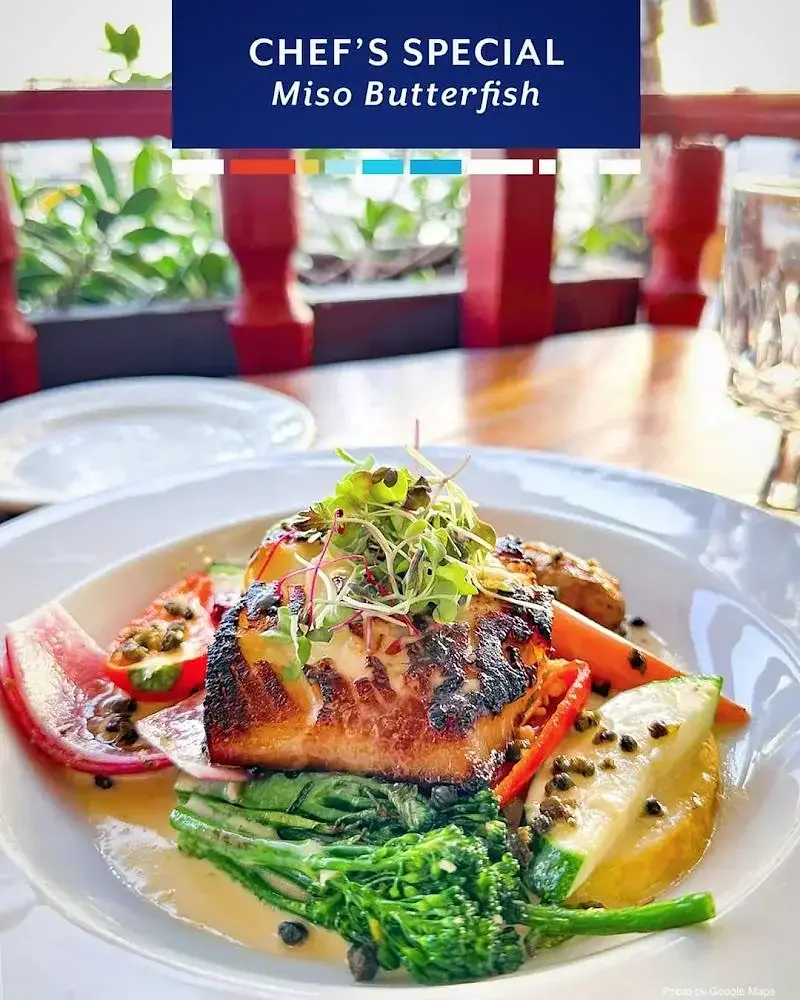 Chart House Waikiki - Photo 2 of 6 | NateEatsHawaii restaurant gallery and food photos from Oahu, Hawaii