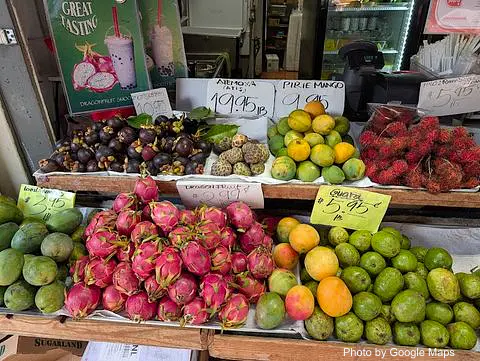 Chau’s Fresh Fruit - Photo 3 of 4 | NateEatsHawaii restaurant gallery and food photos from Oahu, Hawaii