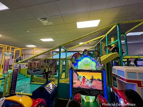 Chuck E. Cheese - Photo 3 of 4 | NateEatsHawaii restaurant gallery and food photos from Oahu, Hawaii