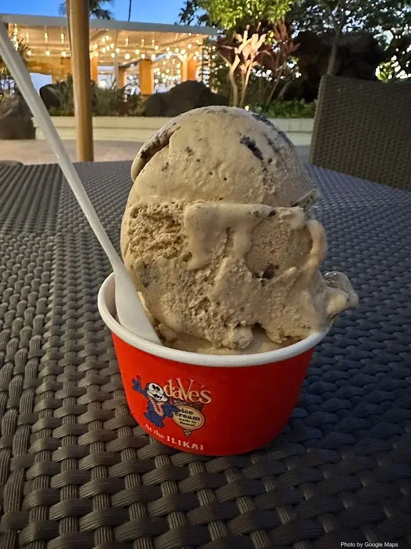 Dave's Ice Cream At The Ilikai - Photo 3 of 6 | NateEatsHawaii restaurant gallery and food photos from Oahu, Hawaii