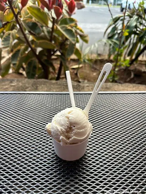 Dave's Ice Cream at Waimanalo - Photo 3 of 4 | NateEatsHawaii restaurant gallery and food photos from Oahu, Hawaii