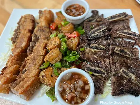 East Side Bar & Grill - Photo 3 of 4 | NateEatsHawaii restaurant gallery and food photos from Oahu, Hawaii
