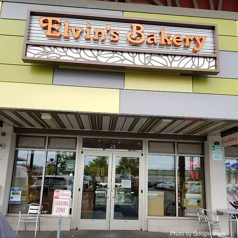 Elvin's Bakery - Photo 2 of 4 | NateEatsHawaii restaurant gallery and food photos from Oahu, Hawaii