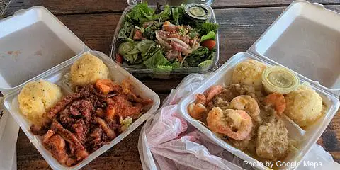 Famous Kahuku Shrimp - Photo 3 of 4 | NateEatsHawaii restaurant gallery and food photos from Oahu, Hawaii