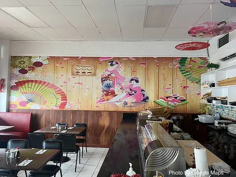 Far East Sushi & Seafood - Photo 2 of 4 | NateEatsHawaii restaurant gallery and food photos from Oahu, Hawaii