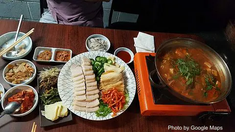 Frog House Restaurant | Korean - Photo 3 of 4 | NateEatsHawaii restaurant gallery and food photos from Oahu, Hawaii