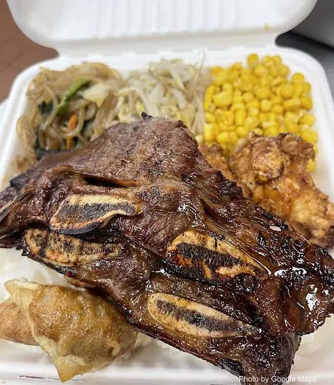 Gina's Kapolei - Photo 3 of 4 | NateEatsHawaii restaurant gallery and food photos from Oahu, Hawaii