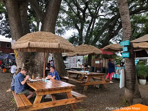Giovanni's Shrimp Truck - Photo 2 of 4 | NateEatsHawaii restaurant gallery and food photos from Oahu, Hawaii