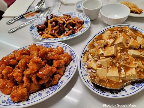 Golden Duck Restaurant - Photo 3 of 4 | NateEatsHawaii restaurant gallery and food photos from Oahu, Hawaii