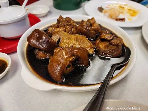 Golden Eagle Chinese Restaurant - Photo 3 of 4 | NateEatsHawaii restaurant gallery and food photos from Oahu, Hawaii