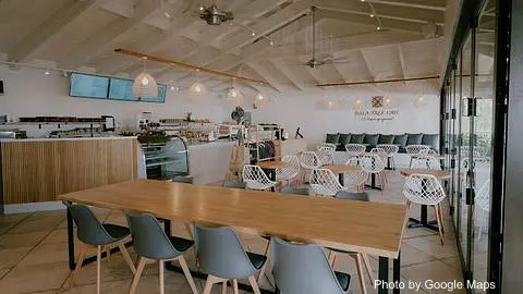 Hala Tree Cafe - Photo 2 of 4 | NateEatsHawaii restaurant gallery and food photos from Oahu, Hawaii