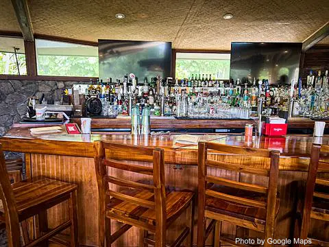 Haleiwa Joe's Haiku Gardens - Photo 2 of 4 | NateEatsHawaii restaurant gallery and food photos from Oahu, Hawaii