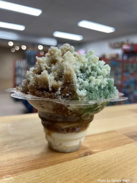 Haleiwa Town Shave Ice - Photo 3 of 4 | NateEatsHawaii restaurant gallery and food photos from Oahu, Hawaii