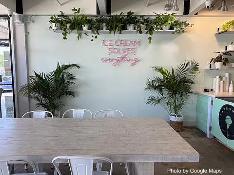 Hammond's Gourmet Ice Cream - Photo 2 of 4 | NateEatsHawaii restaurant gallery and food photos from Oahu, Hawaii