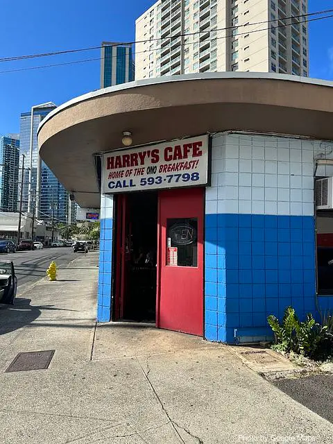 Harry’s Cafe - Photo 2 of 4 | NateEatsHawaii restaurant gallery and food photos from Oahu, Hawaii