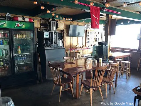 He'eia Pier - General Store and Deli - Photo 3 of 4 | NateEatsHawaii restaurant gallery and food photos from Oahu, Hawaii