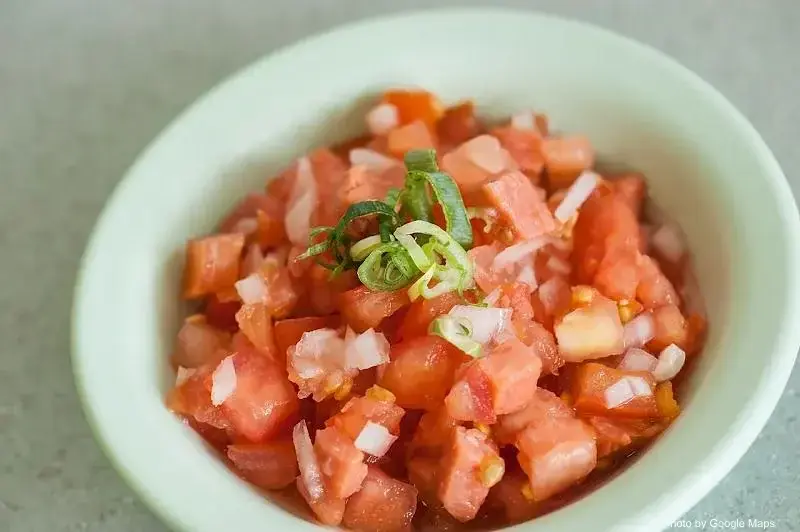 Helena's Hawaiian Food - Photo 2 of 6 | NateEatsHawaii restaurant gallery and food photos from Oahu, Hawaii