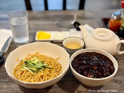 Hong Yeon - Photo 3 of 4 | NateEatsHawaii restaurant gallery and food photos from Oahu, Hawaii