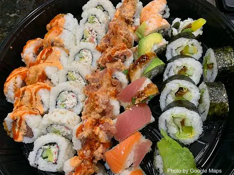Honolulu Sushi at Keʻeaumoku - Photo 3 of 4 | NateEatsHawaii restaurant gallery and food photos from Oahu, Hawaii