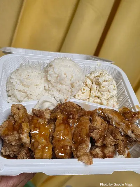 Islander Drive Inn - Photo 3 of 4 | NateEatsHawaii restaurant gallery and food photos from Oahu, Hawaii