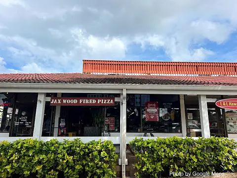 Jax Wood Fired Pizza - Haleiwa Town - Photo 2 of 4 | NateEatsHawaii restaurant gallery and food photos from Oahu, Hawaii