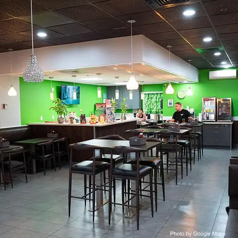 Jessica's - Photo 2 of 4 | NateEatsHawaii restaurant gallery and food photos from Oahu, Hawaii