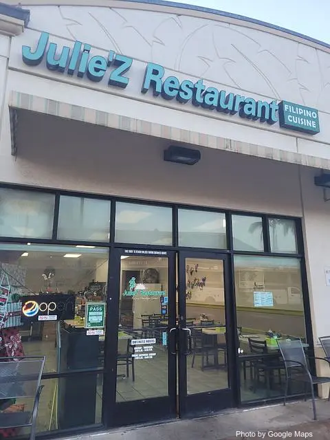 Julie'Z - Photo 2 of 4 | NateEatsHawaii restaurant gallery and food photos from Oahu, Hawaii
