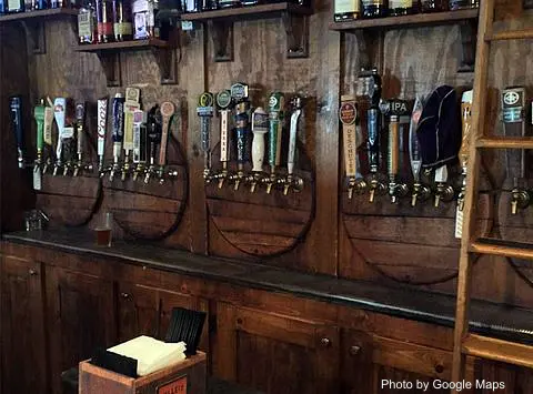 Kailua Town Pub and Grill - Photo 2 of 4 | NateEatsHawaii restaurant gallery and food photos from Oahu, Hawaii