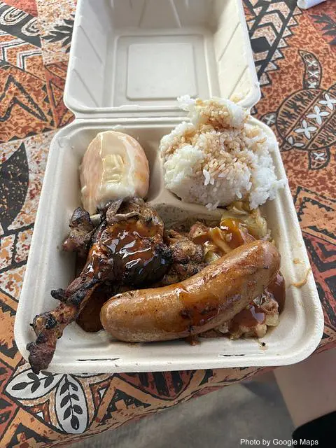Kalena’s Hut - Photo 2 of 4 | NateEatsHawaii restaurant gallery and food photos from Oahu, Hawaii