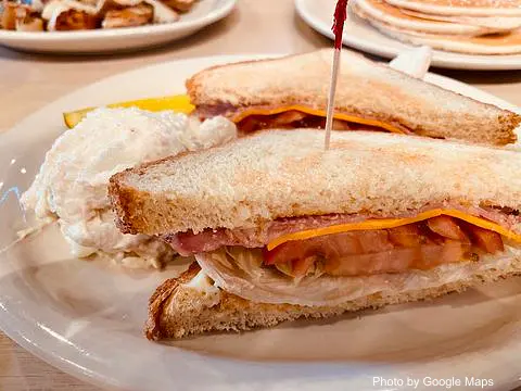 Kaneohe Pancake House - Photo 3 of 4 | NateEatsHawaii restaurant gallery and food photos from Oahu, Hawaii