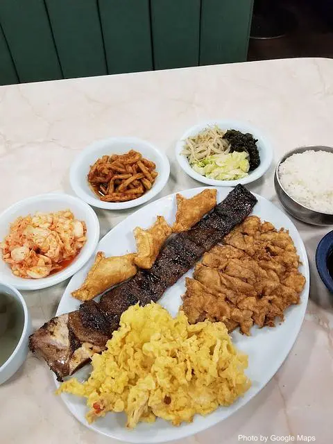 Kim Chee Restaurant No 2 - Photo 3 of 4 | NateEatsHawaii restaurant gallery and food photos from Oahu, Hawaii