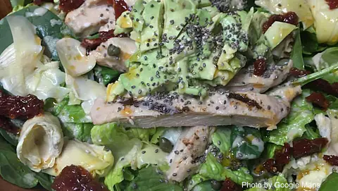 Kings Pizza Cafe - Photo 3 of 4 | NateEatsHawaii restaurant gallery and food photos from Oahu, Hawaii